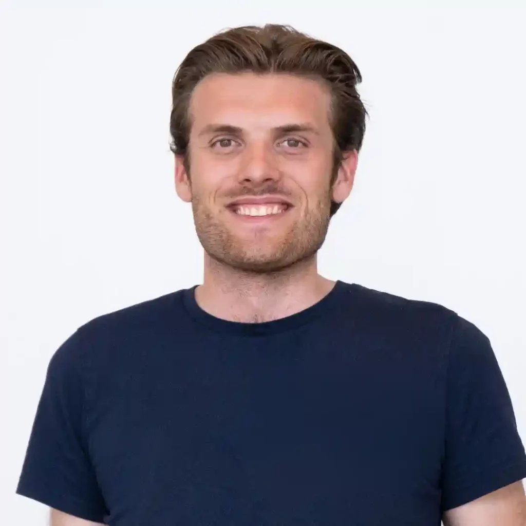 Portrait professionnel d’Adelin Jacques de Dixmude, Co-founder & CEO, membre de l’équipe de la startup Fline